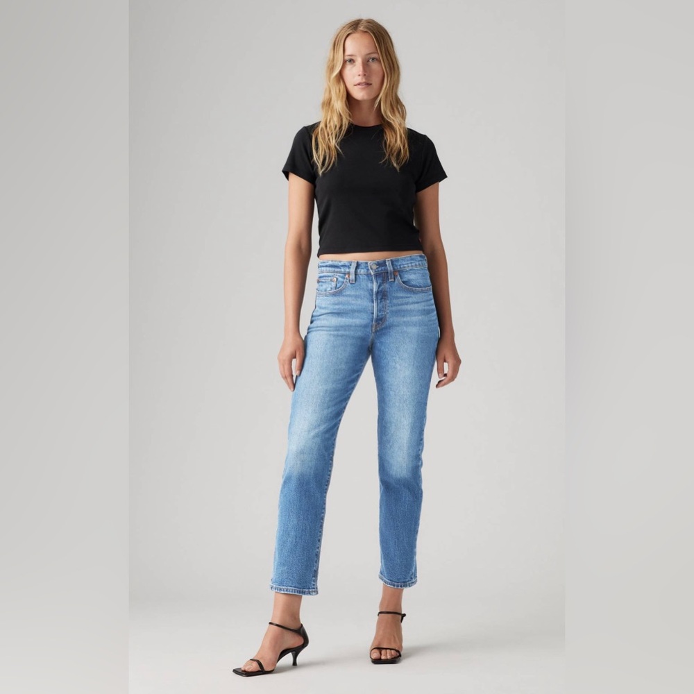 Levi’s Wedgie Fit Ankle Jeans - Medium Wash